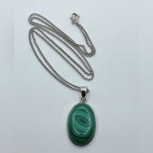 Vtg Sterling & Malachite Oval Cabochon Pendant & Chain 24” + 1.6” Pendant
